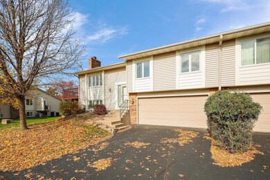 10471 Yorktown Ln N, Maple Grove, MN 55369 - photo 2