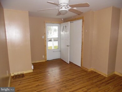 203 Cloud St unit 2, Front Royal, VA 22630 - photo 2