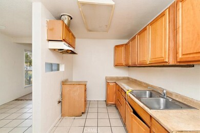 14630 Hunter St, Fontana, CA 92335 - photo 6