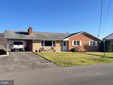 1415 Beacon St, Keyser, WV 26726 - photo 2