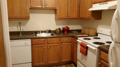 98 Powers St unit 239, Milford, NH 03055 - photo 6