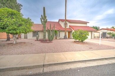 2735 E Enrose St-3