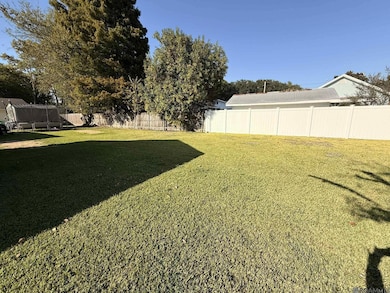 526 Gwin St, Brusly, LA 70719 - photo 3