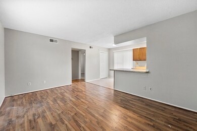 8000 Cambridge Cir unit A, Fort Worth, TX 76108 - photo 3