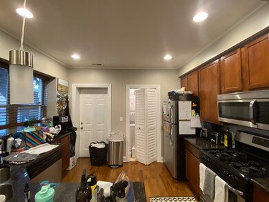 2707 W Glenlake Ave unit 1, Chicago, IL 60659 - photo 6