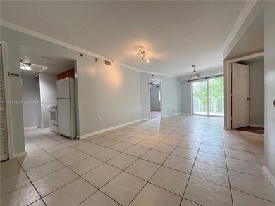 Living / Dining Area