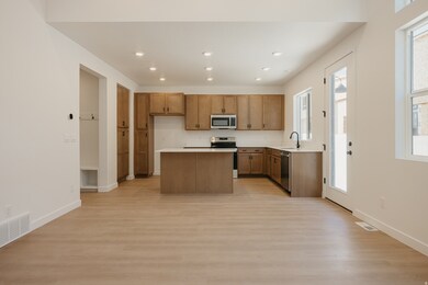 2165 W Stardew St unit 548, Eagle Mountain, UT 84005 - photo 2