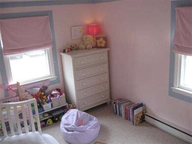 11 Pine St unit 4, Newburyport, MA 01950 - photo 5