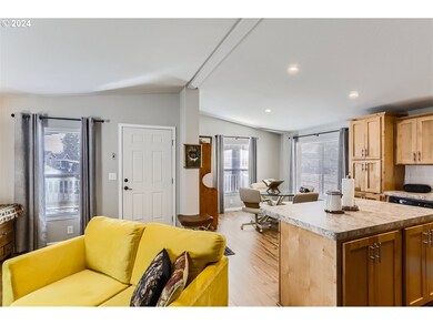Kitchen/Living Room
