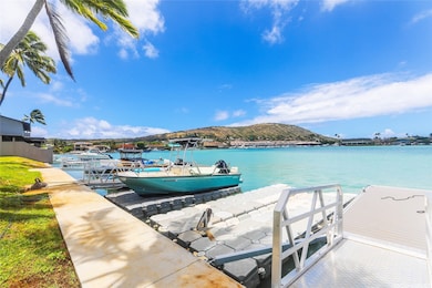 Private floating dock w/versa dock