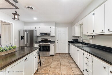 010_2109_ivy_drive_22-edit_214
