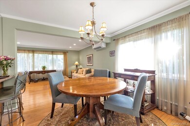 338 W Henrietta Ave, Oceanside, NY 11572 - photo 5