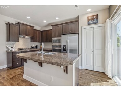 15539 SE Dove Ln, Happy Valley, OR 97015 - photo 5