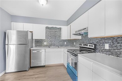 873 Maryland Ct, Whitehall, PA 18052 - photo 6