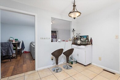 100 Loxwood St, Worcester, MA 01604 - photo 4