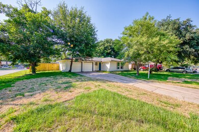 6330 King Post Dr, Houston, TX 77088 - photo 5