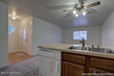 3 Kitchen, Living Room, Entry