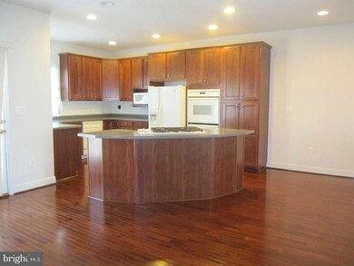 43012 Matties Terrace, Chantilly, VA 20152 - photo 5