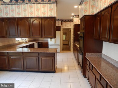 68 Potomac Meadow Ln, Harpers Ferry, WV 25425 - photo 5