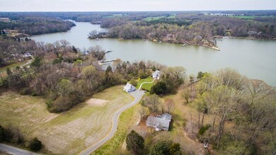 129 Oyster Shell Ln, Callao, VA 22435 - photo 3