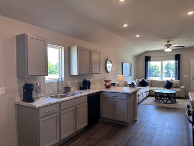 2528 E Illinois Alley, Fayetteville, AR 72701 - photo 5