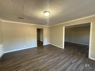 32 Slate St, Atmore, AL 36502 - photo 4