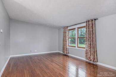 10515 Jackson Rd, Dexter, MI 48130 - photo 5