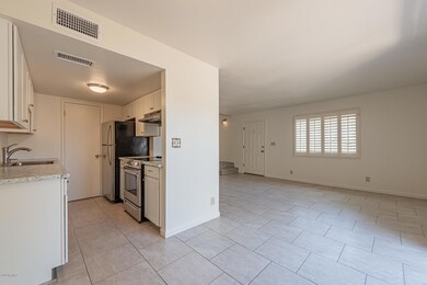 8803 N 12th Pl-5