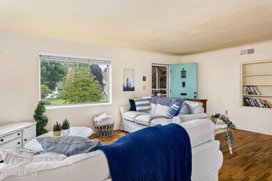 2612 Barge St, Yakima, WA 98902 - photo 7