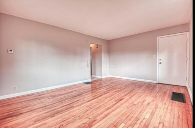 81 N Hampton Rd unit A, Columbus, OH 43213 - photo 3