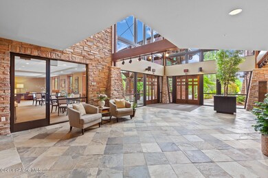 Ridgepointe 402