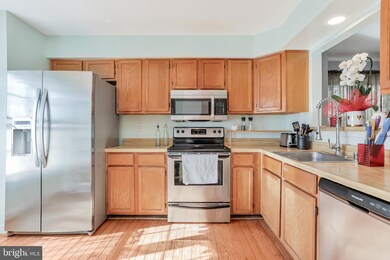 11537 Apperson Way, Germantown, MD 20876 - photo 2