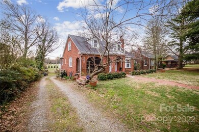 702 Davie Ave, Statesville, NC 28677 - photo 4