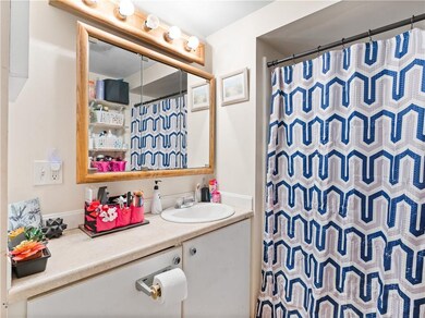 213 High St, Woonsocket, RI 02895 - photo 7