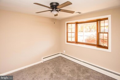 942 Bent Rd, Hatfield, PA 19440 - photo 6