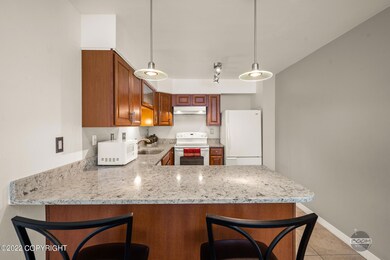 Very spacious kitchen with breakfast bar