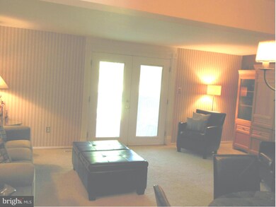 10 Hapsburg Ct, Parkville, MD 21234 - photo 4