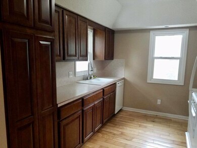 704 Ovid Ave, Des Moines, IA 50313 - photo 5