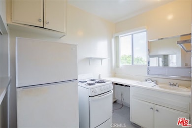 571 Fairview Ave unit 17, Los Angeles, CA 90033 - photo 6