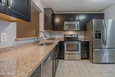 Updated Kitchen and Appliances