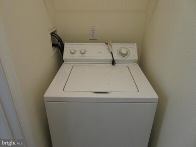 50 Regatta Bay Ct unit 211, Annapolis, MD 21401 - photo 2