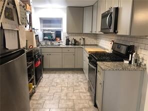 Apt 1 Kitchen