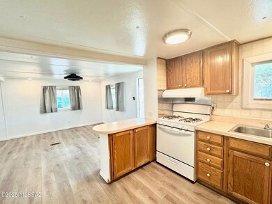 3426 N Romero Rd unit 29, Tucson, AZ 85705 - photo 6