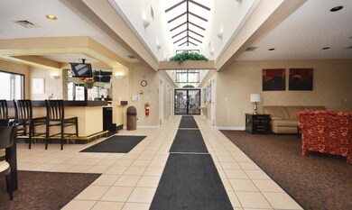 CLub House (4)