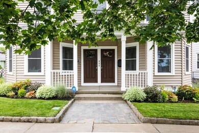 37 Loring Ave unit 1, Winchester, MA 01890 - photo 4