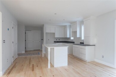 Eat-in Kitchen