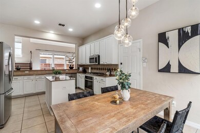 5913 Dripping Springs Ct, North Richland Hills, TX 76180 - photo 5