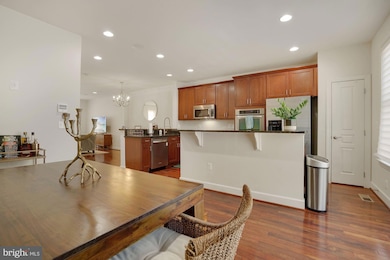 2525 S Kenmore Ct, Arlington, VA 22206 - photo 6