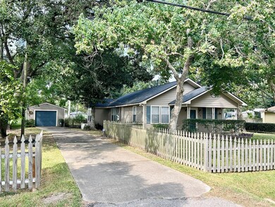 310 Newman Rd, La Marque, TX 77568 - photo 2