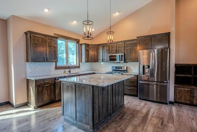 168 Raymond Ave, River Falls, WI 54022 - photo 3